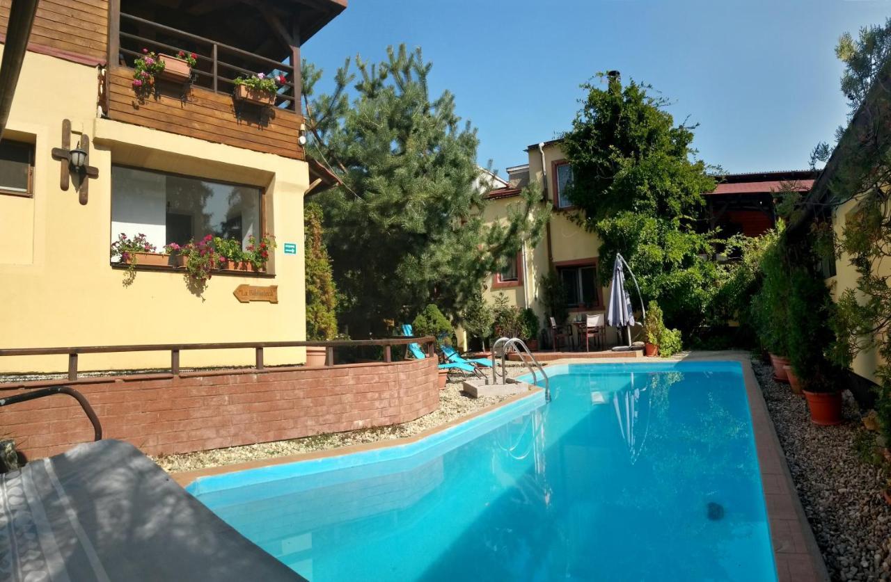 Casa Mica Guesthouse Bucarest Extérieur photo