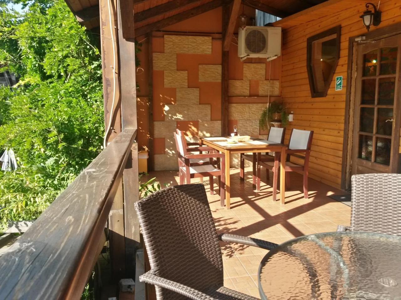 Casa Mica Guesthouse Bucarest Extérieur photo