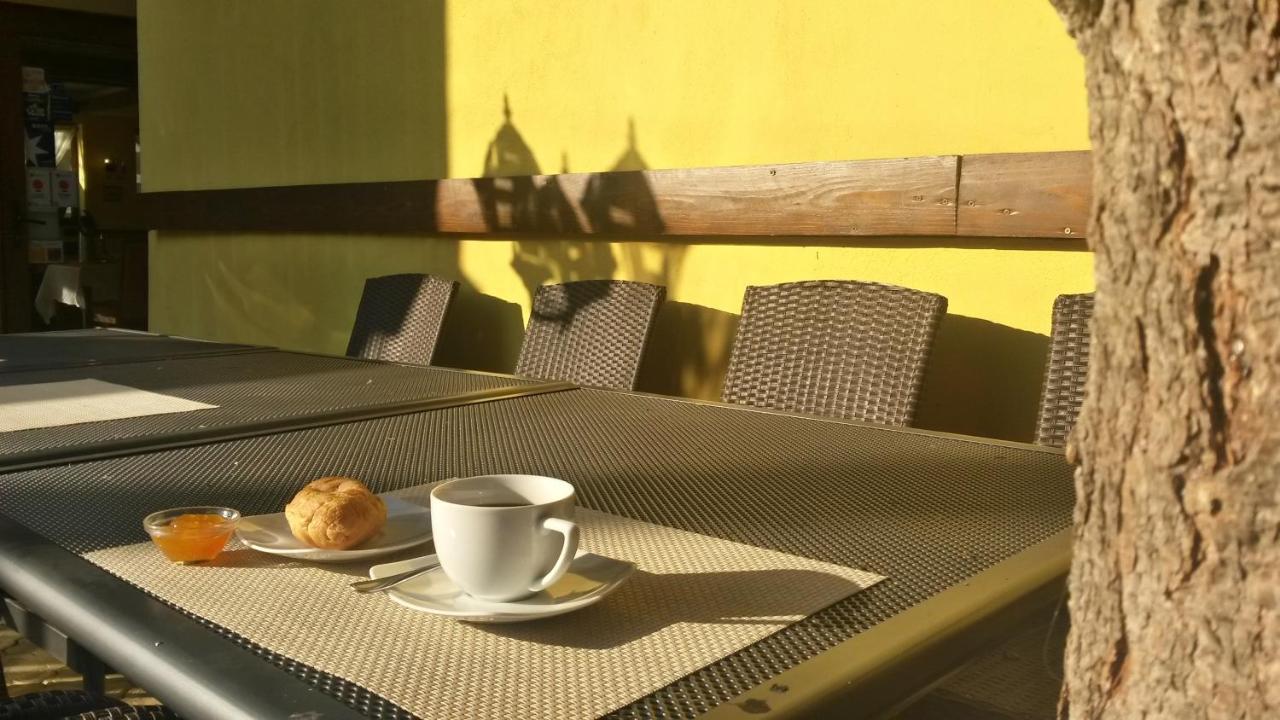 Casa Mica Guesthouse Bucarest Extérieur photo