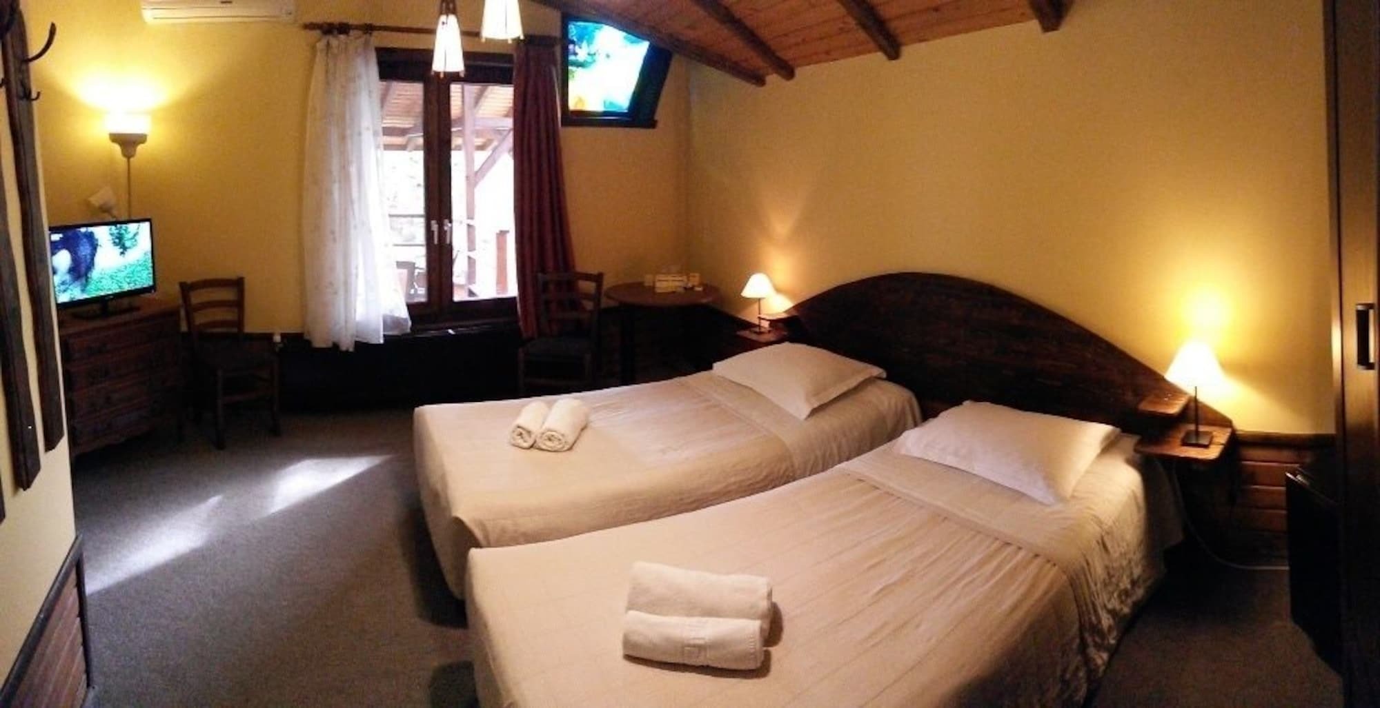 Casa Mica Guesthouse Bucarest Extérieur photo